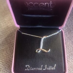 Diamond initial